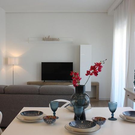 Strettomare-Business & Travel Apartment Reggio Calabria Exterior foto
