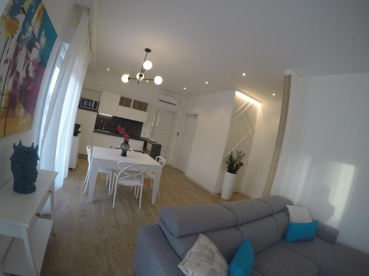 Strettomare-Business & Travel Apartment Reggio Calabria Exterior foto